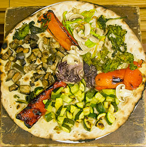 Pizza con le verdure - RISTORANTE COCOMERINO